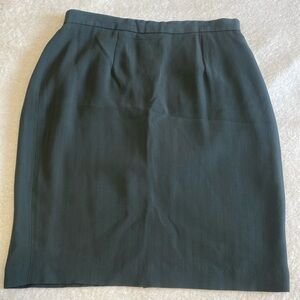 Tamotsu herringbone pencil skirt. Size 1XP​